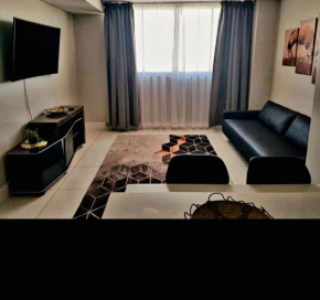 Movic's Modern Airbnb